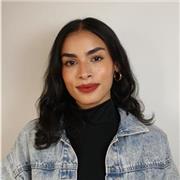 Mujer joven graduada en psicología, bailarina con más de 10 años de experiencia en danza árabe, ofrezco clases particulares de autoconocimiento a través de la danza para mujeres en Bogotá y online